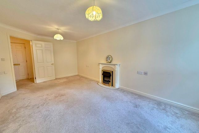 Flat 57, Mowbray Court, Exeter photo 3