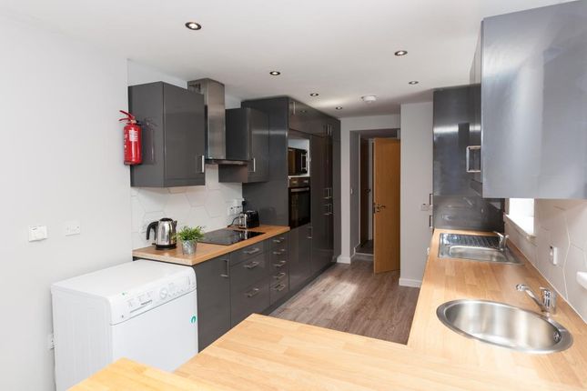 51, Minny Street, Cardiff photo 4