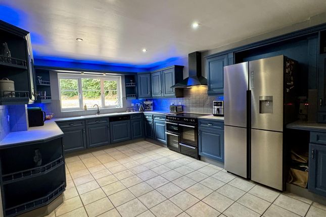 Thornbury House, 2, Coombe Lea, Chepstow photo 2