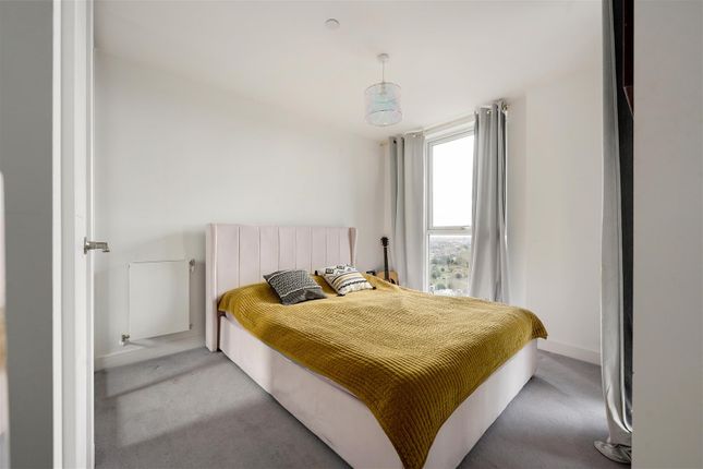 Flat 88 Riders Tower, 39, Track Street, Walthamstow photo 4