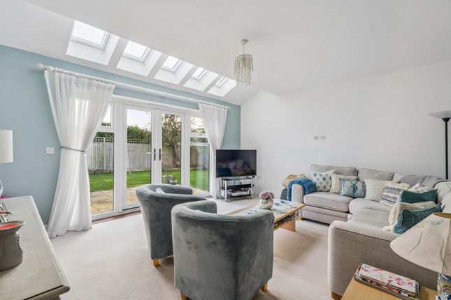 3, Sawdy Drive, Aylesbury photo 4