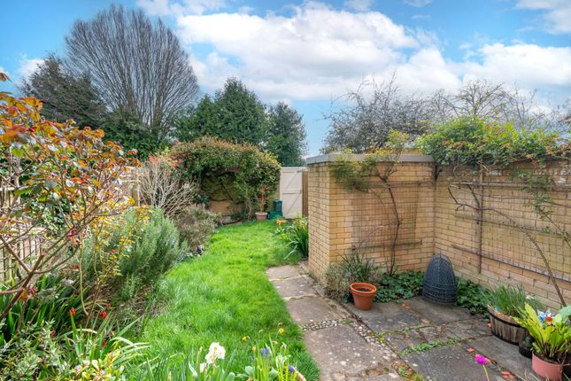 Terraced house for sale in The Paddox, Oxford