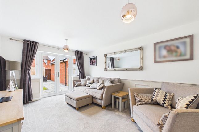 27, Springmead Avenue, Gloucester photo 3