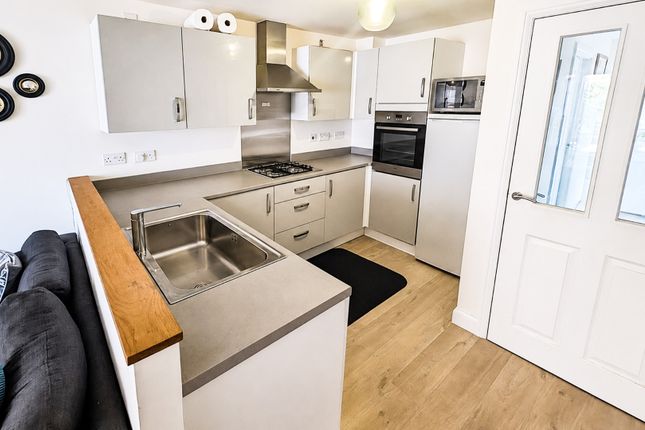 1, Derham Crescent, Bristol photo 3
