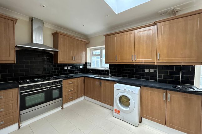Furnished 3 Bed | 2 Bath House For Rent Â€“ Bishops Road, Ub3