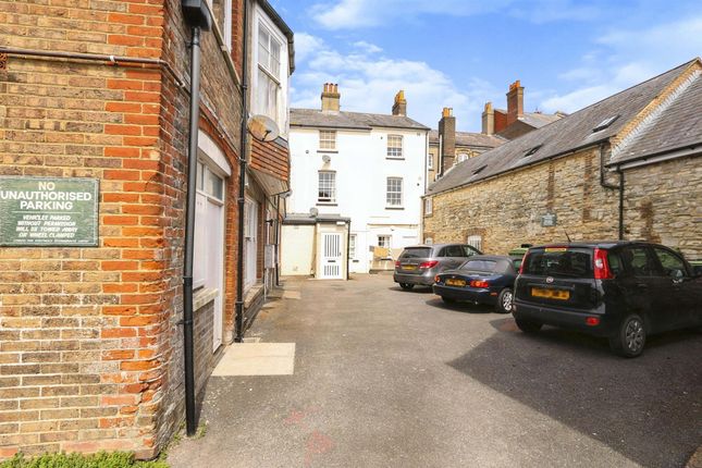 High East Street, Dorchester DT1, 1 bedroom flat for sale - 61472473 ...