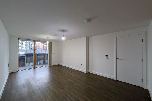 18C Swanton Court, Jerrard Street, London photo 3