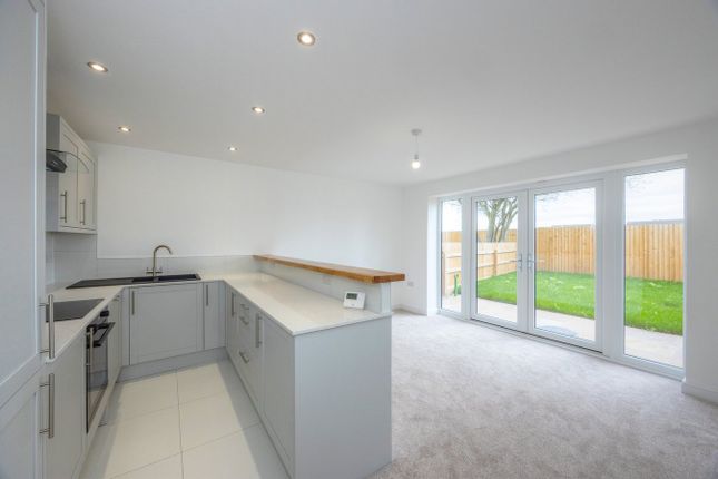 9b, Broom Close, Barnsley photo 3