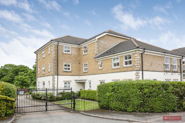 Thumbnail Flat for sale in Sycamore Court, 203 Great North Way, London