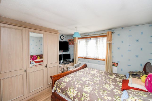 Terraced house for sale in Colwyn Close, Crawley, West Sussex.