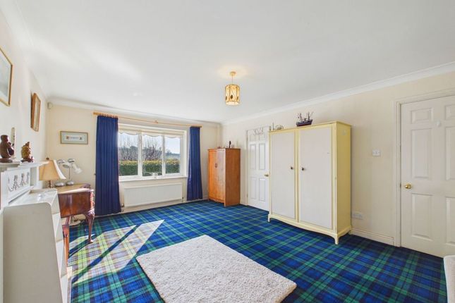 27, Linden Close, Whitby photo 3