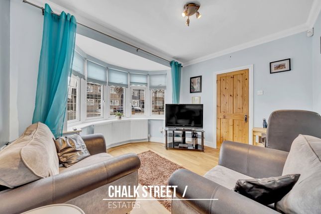 51, Hubert Road, Rainham photo 4