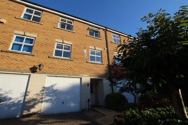 6-bed house on Lancelot Road, Bristol, £4,500/mo