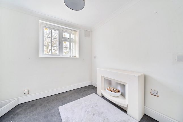 Terraced house for sale in Avondale Road, Bromley
