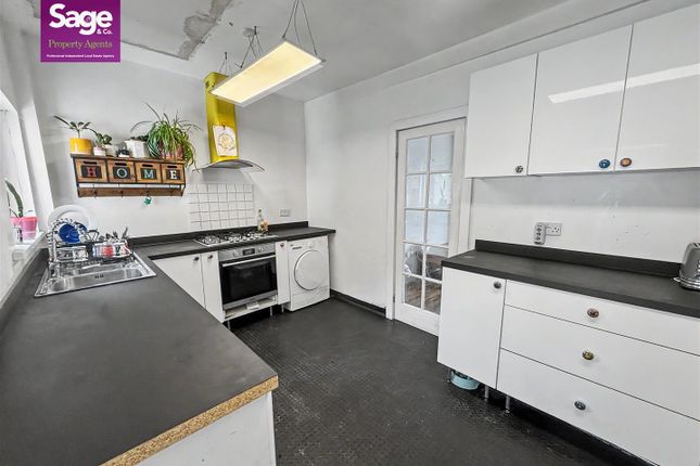 80, Risca Road, Newport photo 4