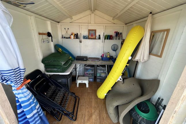 Beach Hut 103,, Beach Green, West Sussex photo 3