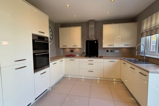 131, Homington Avenue, Swindon photo 2