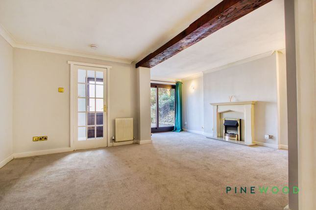 8 Wollen Close, Worksop photo 3