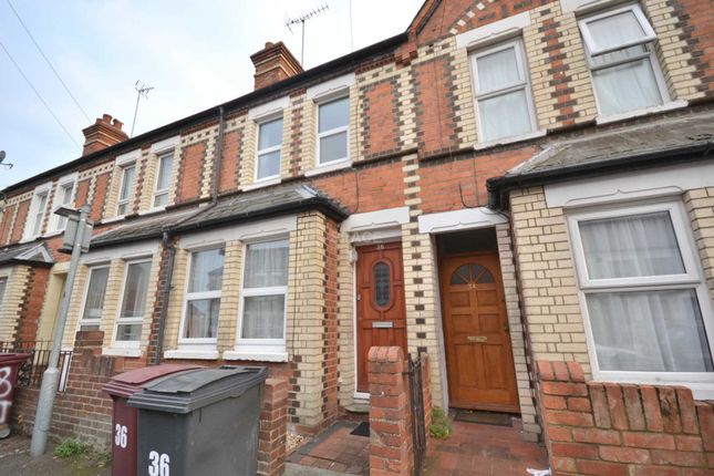 Terraced house to rent in Pitcroft Avenue, Reading, Berkshire