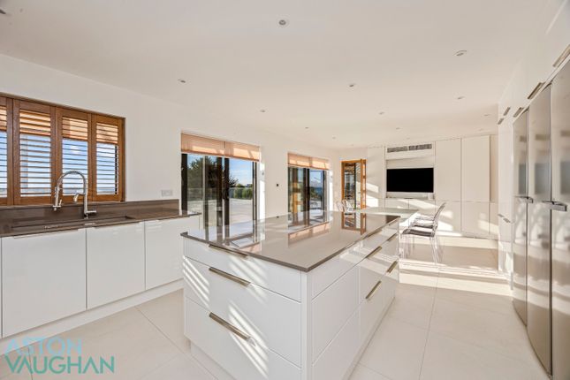 3, Roedean Heights, Brighton photo 4