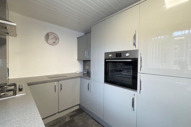 47, Kershaw Street, Droylsden photo 4