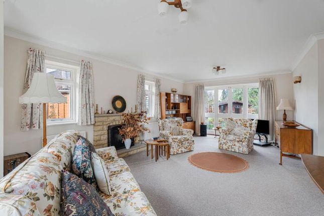 1, Childs Hall Drive, Leatherhead photo 3
