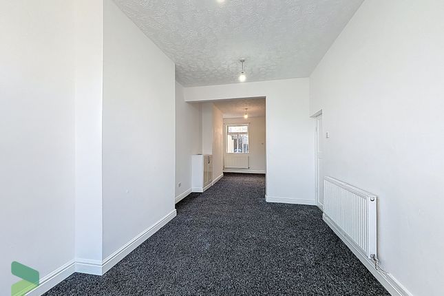 404, Bolton Road, Darwen photo 4