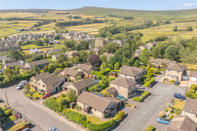 7, Birmingham Lane, Holmfirth photo 4