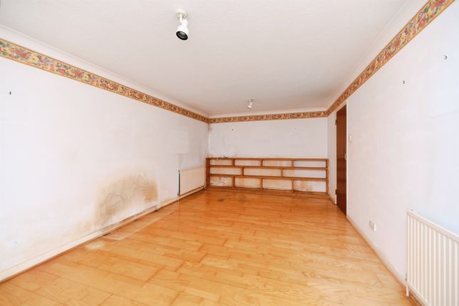 Flat 17, Henley Court, Henley Road, Brighton photo 2
