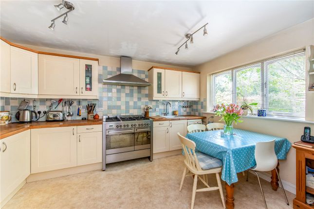 32, Herne Road, Hampshire photo 4