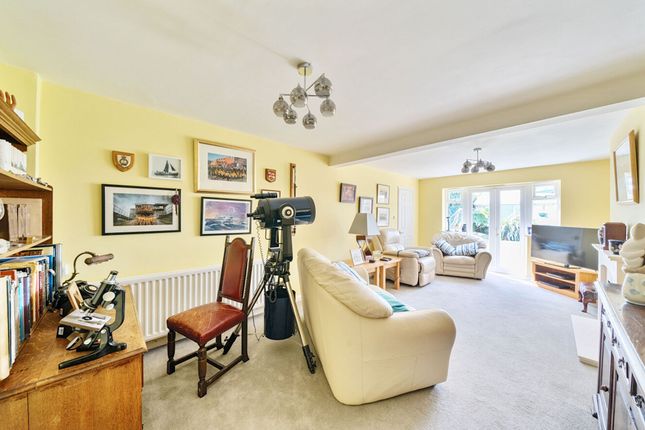 Furzebank 27 Goodwood Avenue, Felpham, Bognor Regis photo 2
