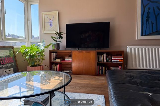 Flat   Byres Road, Glasgow photo 2
