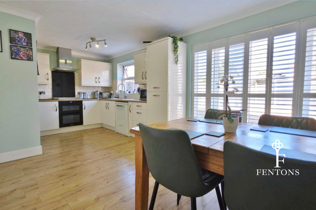 6, Deal Close, Clacton-on-Sea photo 3