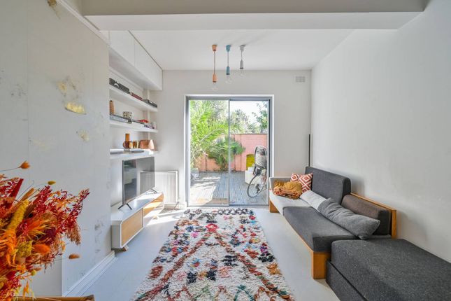 Thumbnail Mews house to rent in Chiltern Works, 5Hy, Tottenham, London
