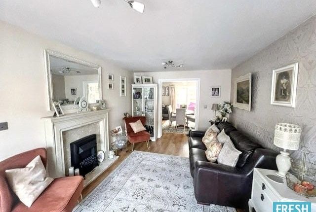 49, Meadow Rise, Swansea photo 3
