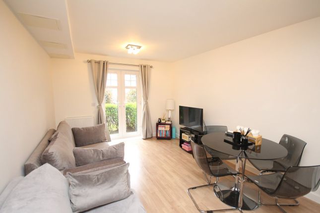 53, Wissen Drive, Letchworth Garden City photo 2