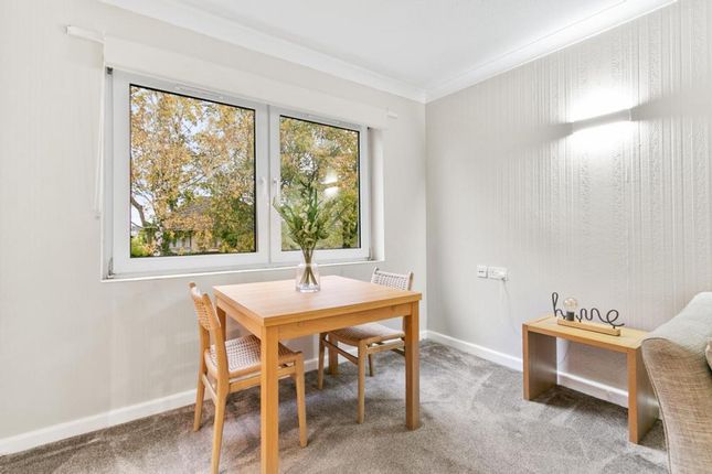 Flat 31, Homeshaw House, Glasgow photo 3