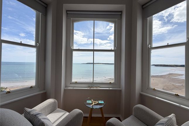 Flat 4, Connaught House, 10, Esplanade, Pembrokeshire photo 2