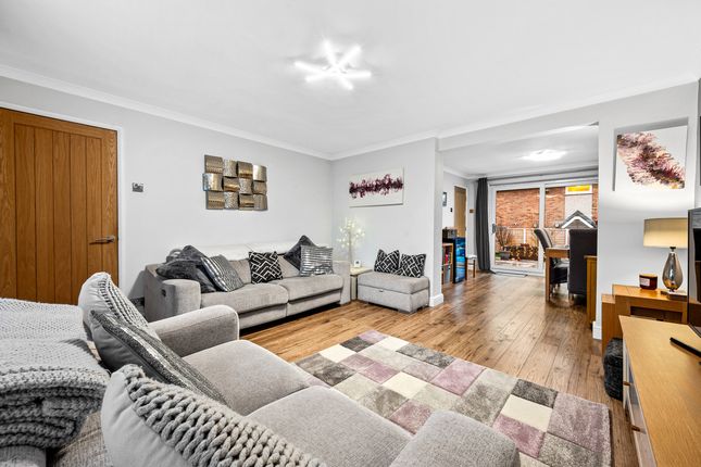 89, Peregrine Road, Stockport photo 4