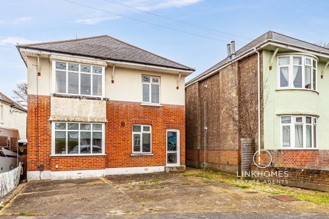 2-bed flat on 98, Howeth Road, Bournemouth, £200,000