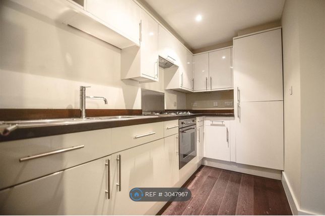 Flat, Lordship Park, London photo 2