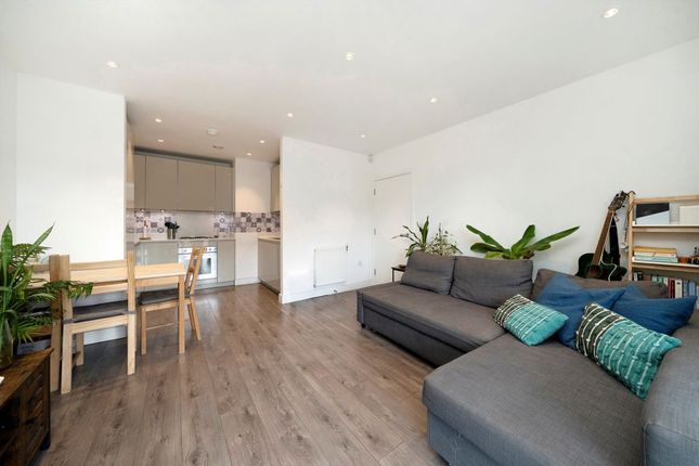 Flat 10 Canaletto Court, 18, Neasden Lane, London photo 4