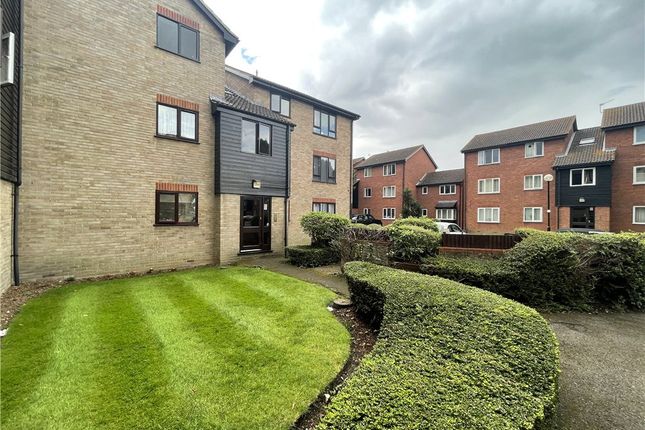 Flat for sale in Firs Close, Mitcham