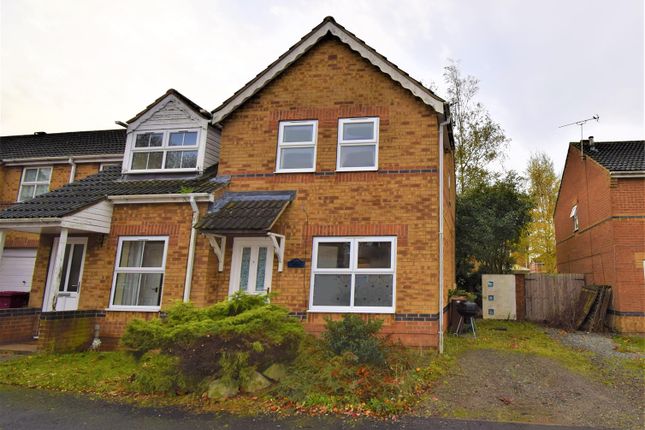 Thumbnail Semi-detached house to rent in Bluebell Close, Scunthorpe