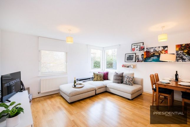 Flat for sale in Crown House, London