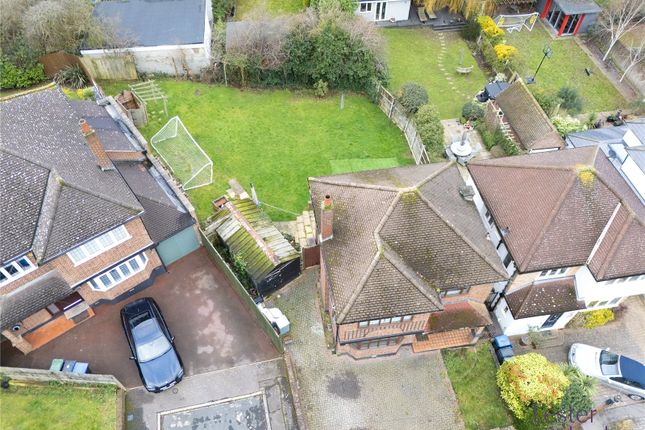 11, Dacre Close, Chigwell photo 2