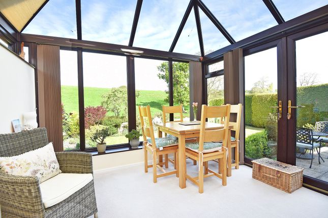 7 Hazel Close, Harrogate photo 4