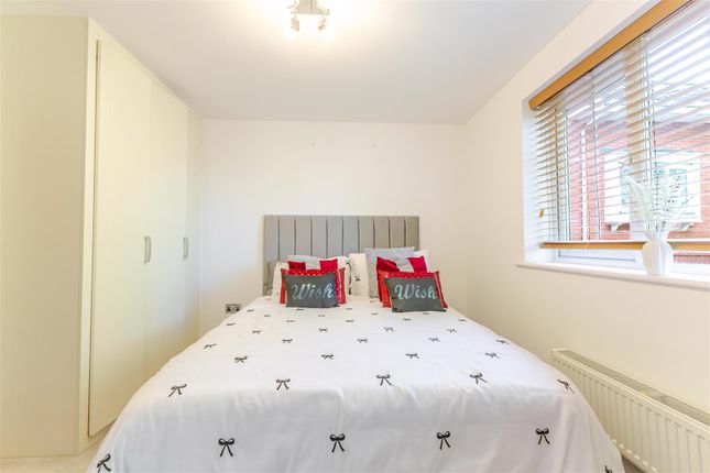 7 Bletchley House, Flowers Avenue, Ruislip photo 4
