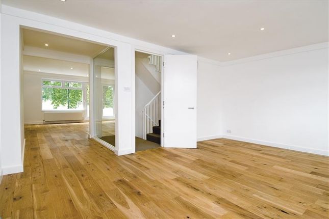 Town house to rent in Meadowbank, Primrose Hill, London