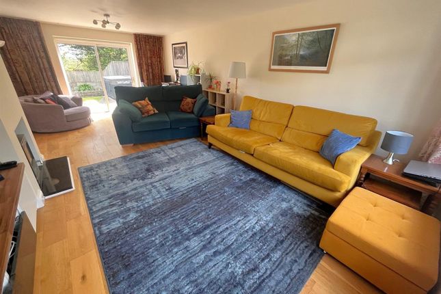 63, Arbutus Drive, Coombe Dingle photo 3